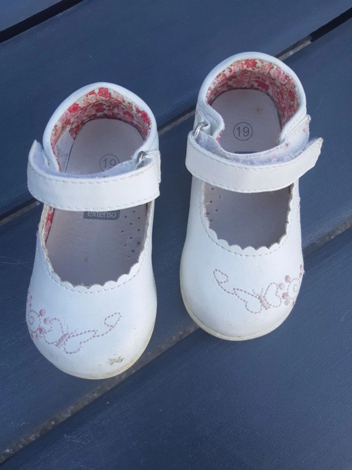 Chaussures fille pointure 19