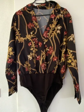 Body femme motif en satin