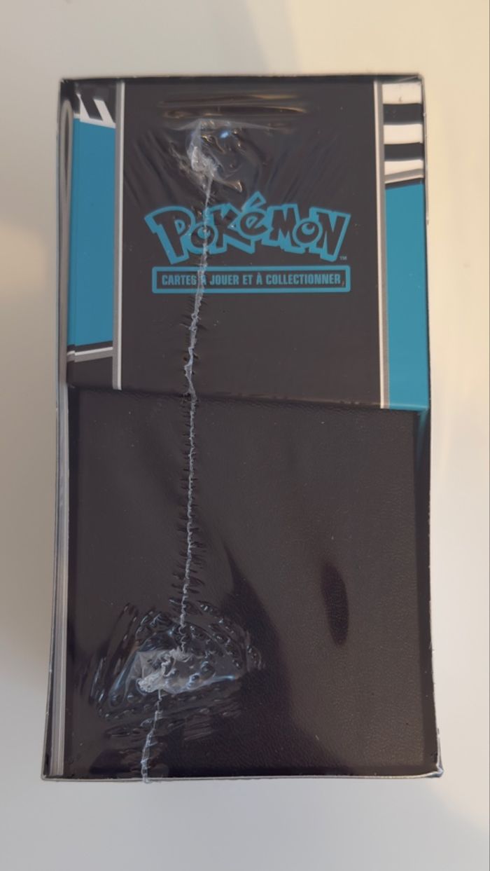 ETB Pokemon Foudre Noire - photo numéro 5
