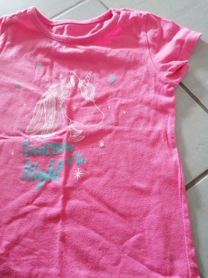 Tee-shirt taille 4 ans très bon état - photo numéro 2