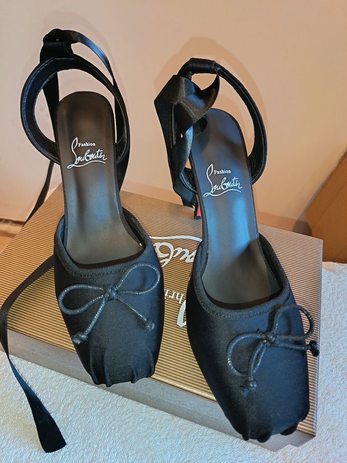 Chaussures neuf - photo numéro 4