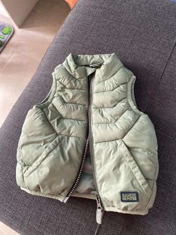 Veste sans manche 9 mois