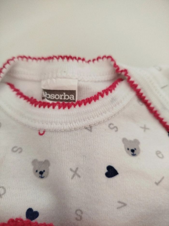 Lot vêtements fille 6 mois – pyjamas & bodys - photo numéro 3