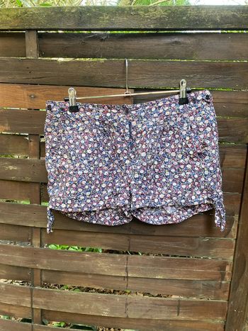 Petit short d’été à noeuds