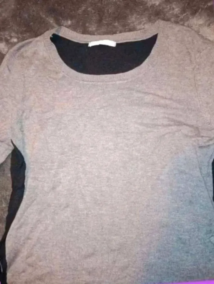 Pull  léger  très  bon état 42  bicolore - photo numéro 3