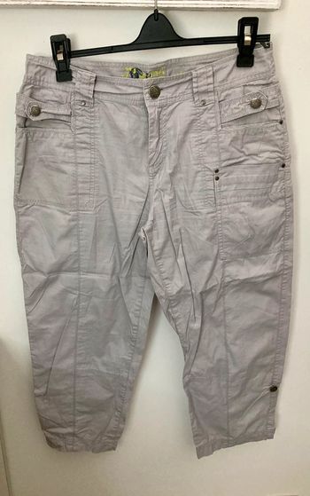 Pantacourt en toile gris clair Cache cache taille 42