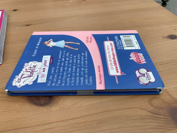 Lot 2 livres Violetta - Disney - photo numéro 6