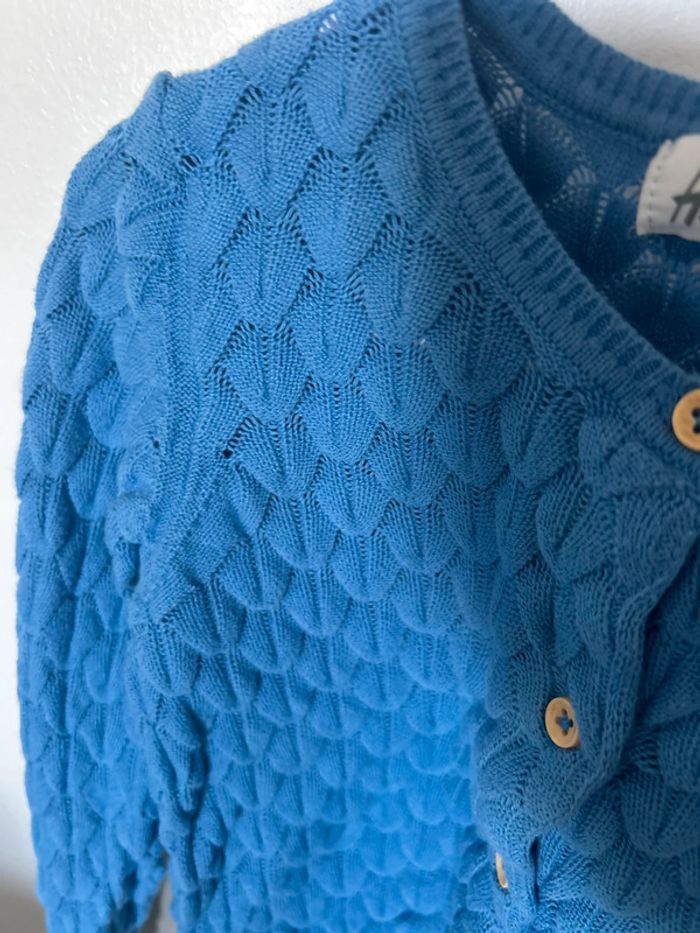 Joli gilet maille bleu taille 2-4ans comme neuf - photo numéro 3