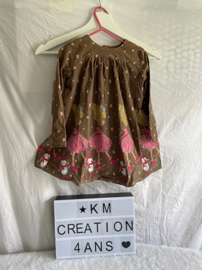 Robe 4 ans