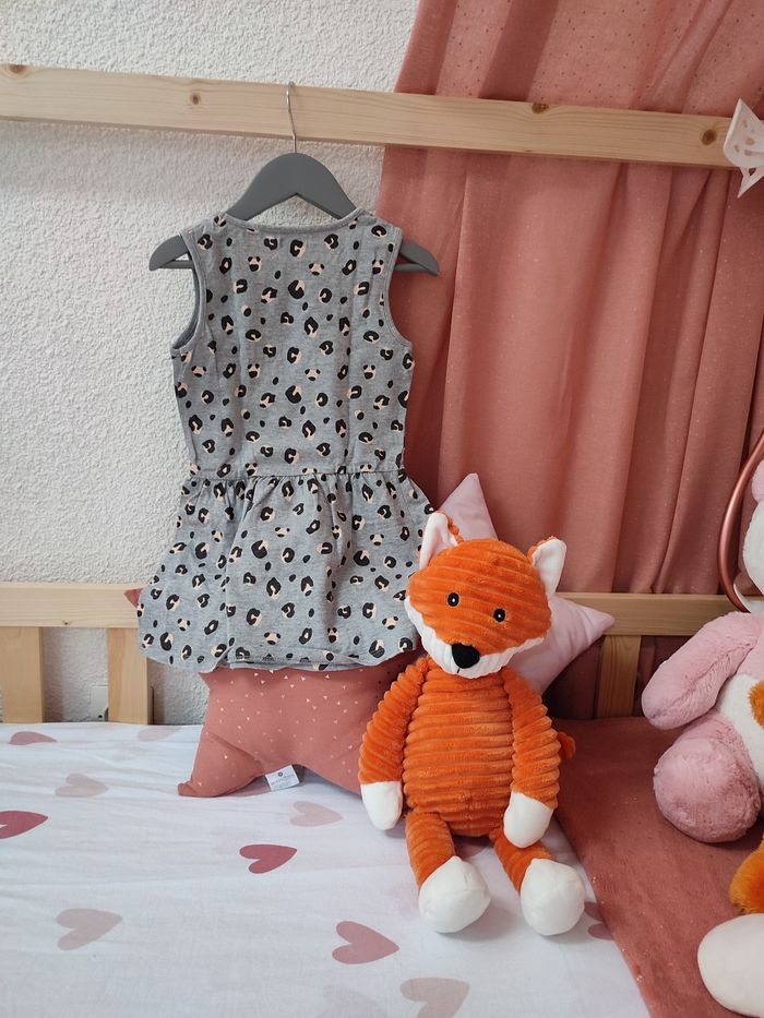 Robe/Tunique Rock - Léopard - 3 ans - Très bon état - Kiabi - photo numéro 3
