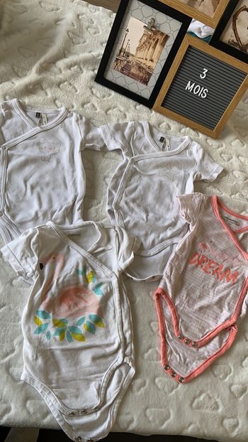 Lot de 4 body manche courte 3 mois