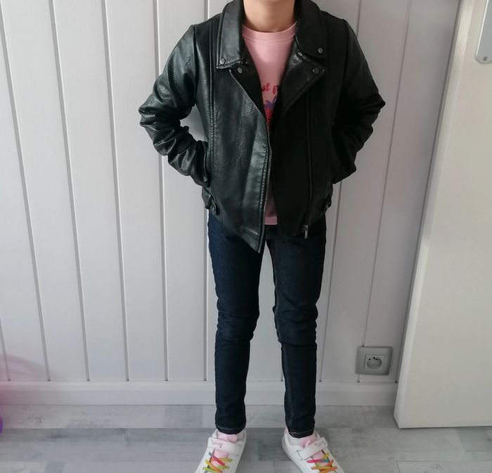 Perfecto noir fille T 8 ans 🧥 - photo numéro 2