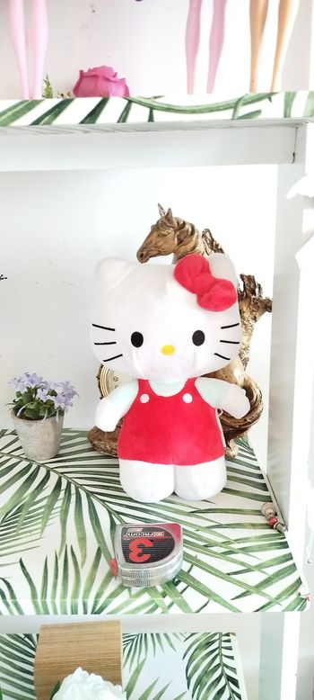 Peluche hello Kitty 🍍