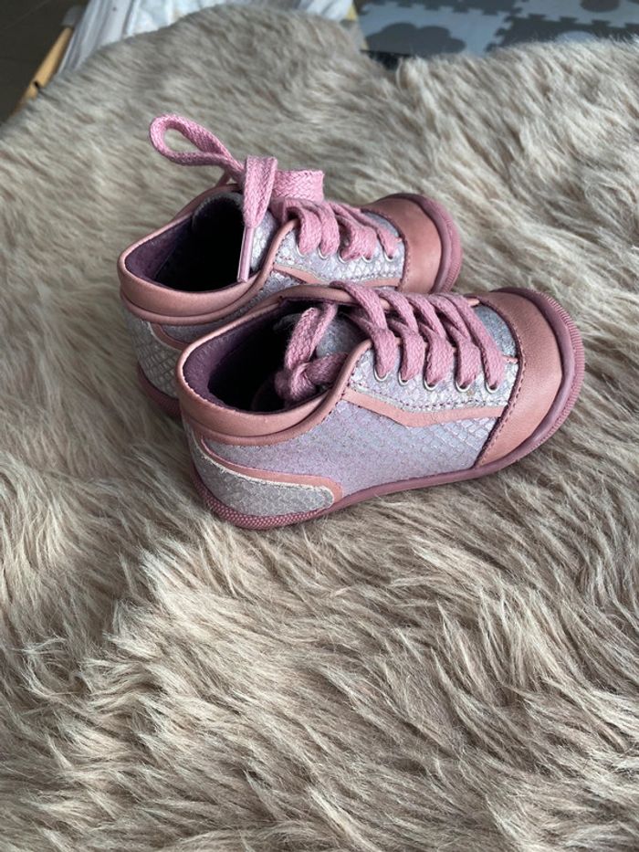 Chaussures rose - photo numéro 2