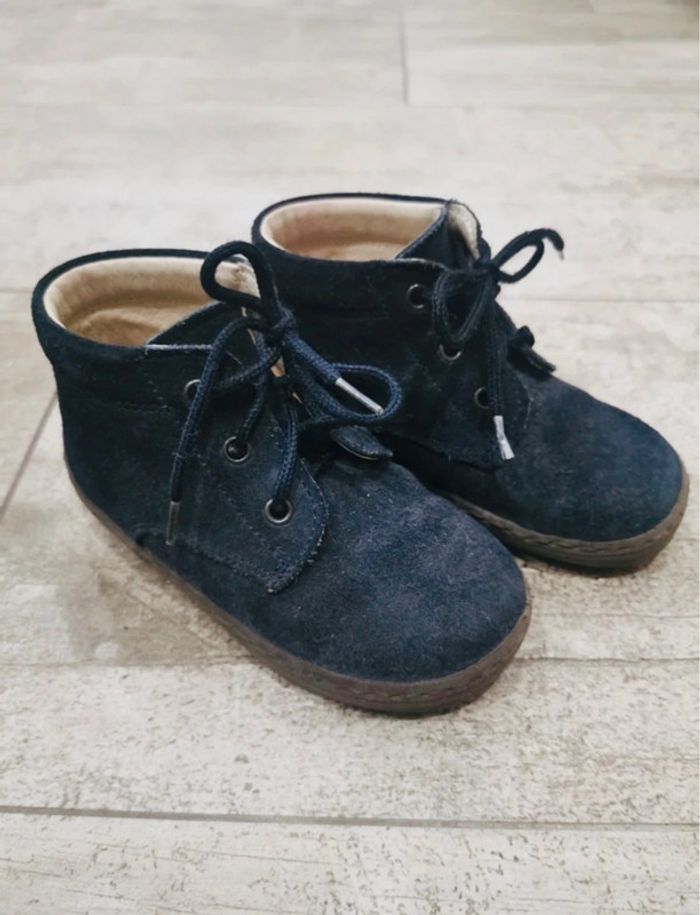 🩷Chaussures bleu marine pointure 22 cuir daim lacet 🦧
