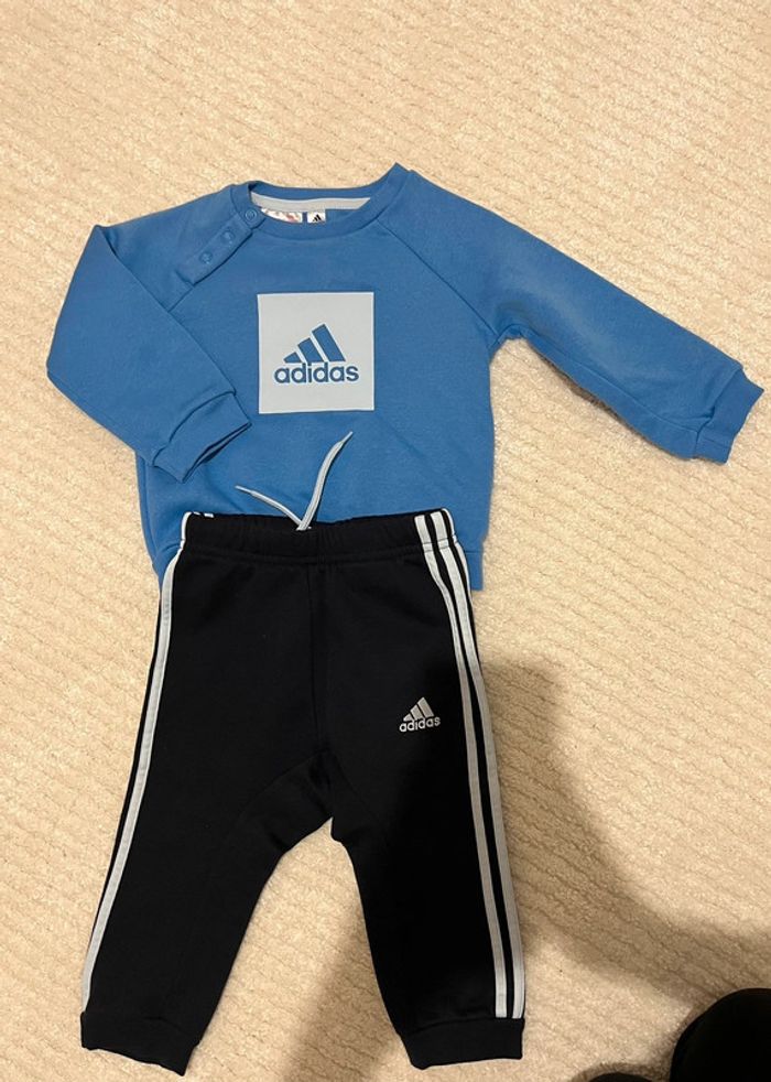 Ensemble adidas