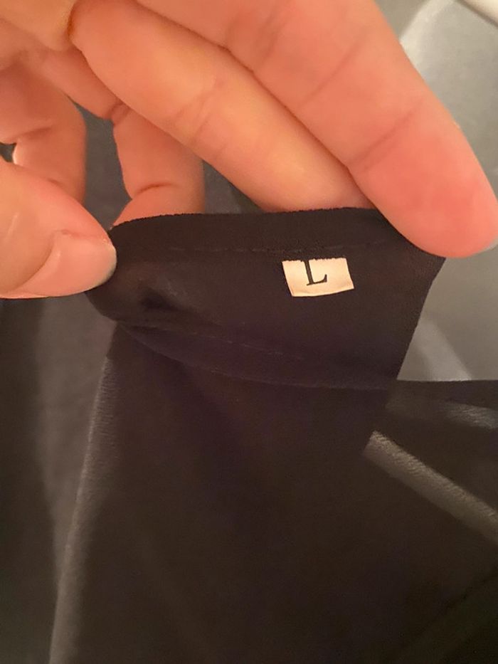 Teeshirt noir - photo numéro 4