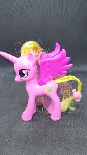My little pony G4 princess cadance wedding - Hasbro