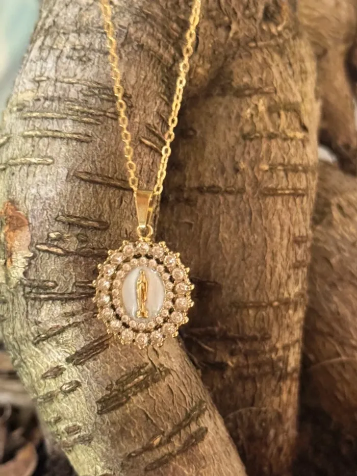 Collier chaîne réglable acier inoxydable or médaille vierge cristaux - photo numéro 2
