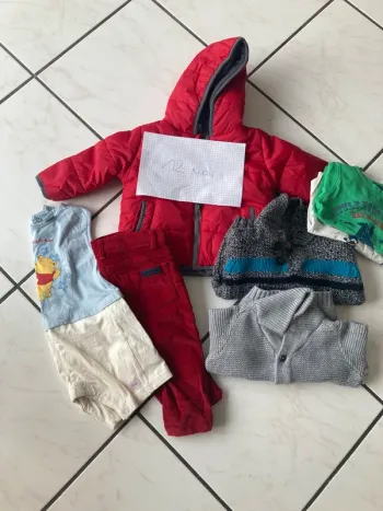 Lot de vêtements 12 mois garçons