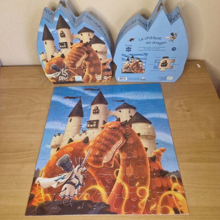 Puzzle Djeco "Le château du dragon "