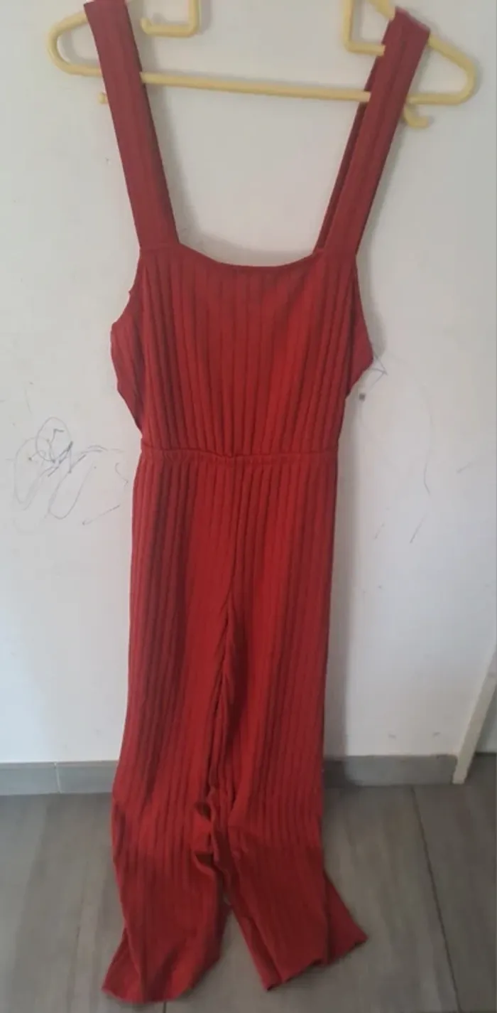 Combinaison Bershka Taille S (36) - photo numéro 2