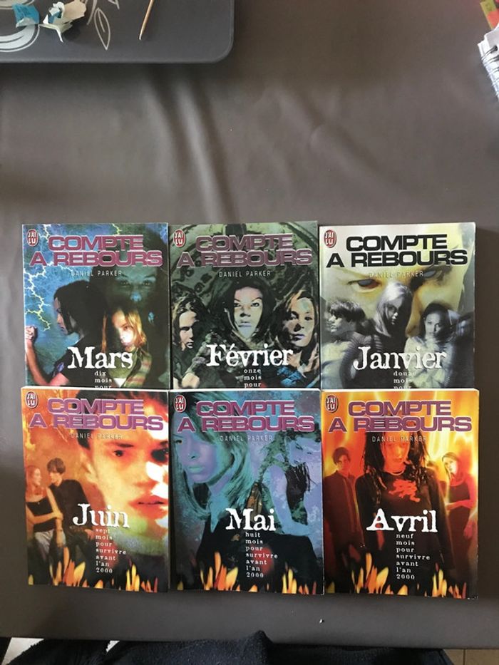 Lot 12 livres Compte a rebours