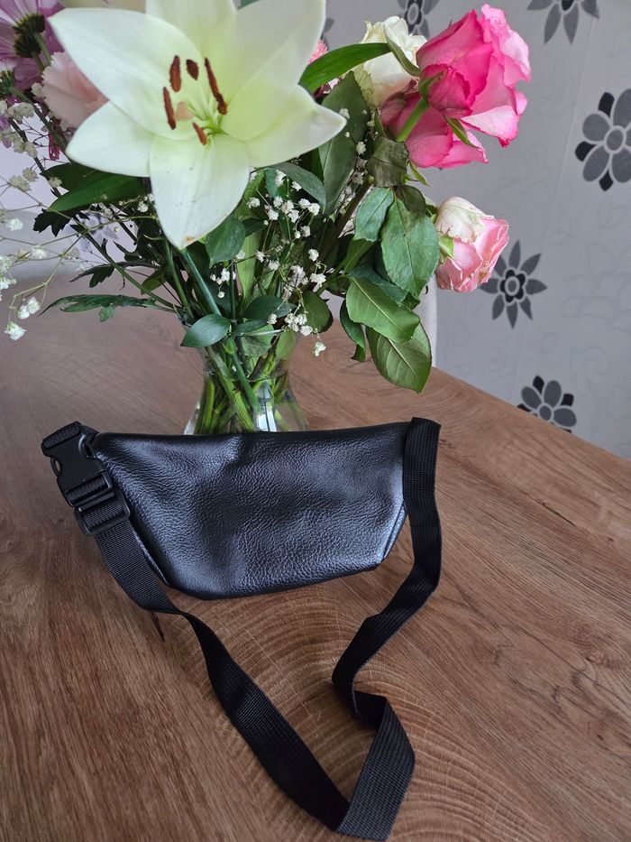 Jennyfer sac banane noir - photo numéro 2