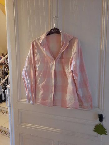 Chemise à carreaux rose