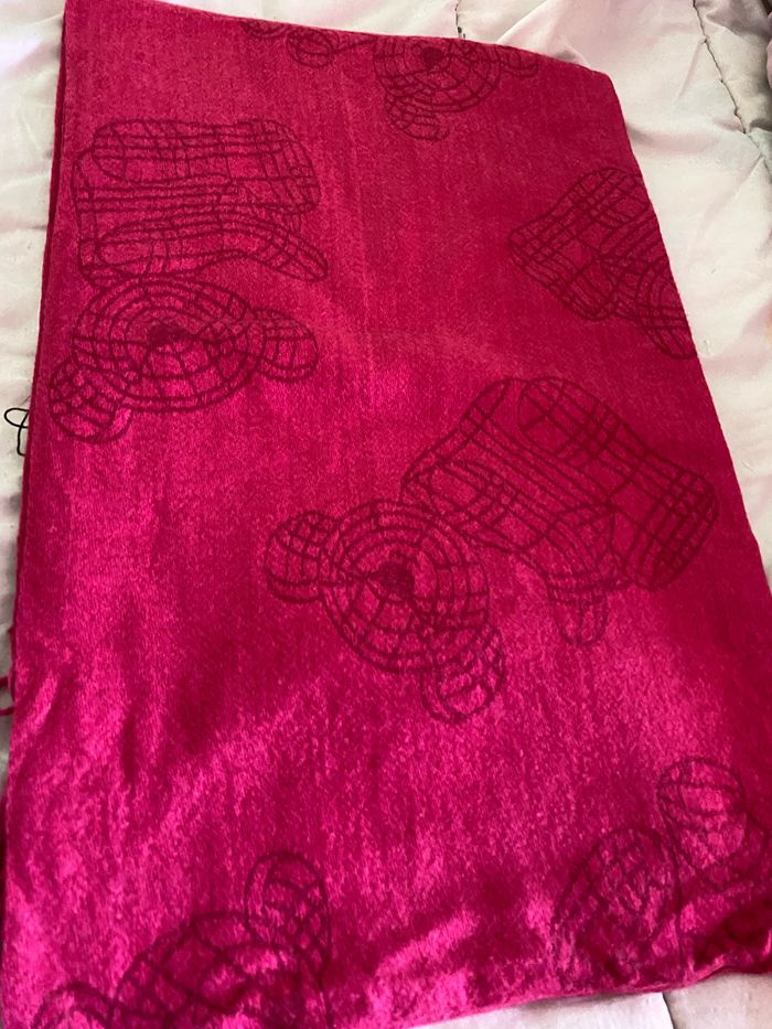 Écharpe fuschia motif ourson - photo numéro 2
