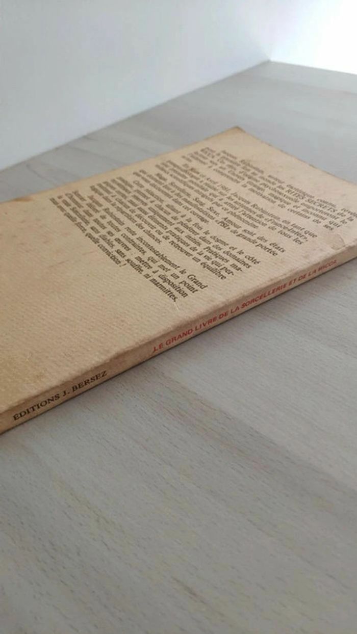 Grand livre de la sorcellerie et de la Wicca Rubinstein Bersez - photo numéro 3