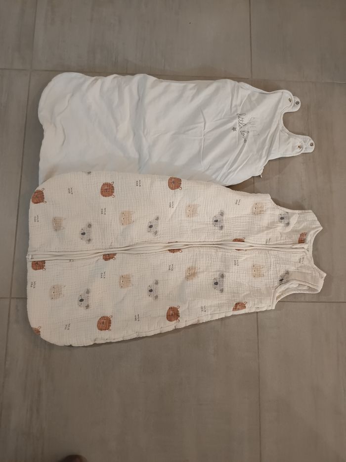 2 turbulettes 6-18 mois