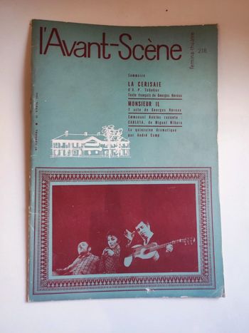 Livre théâtre l'avant scene la Cerisaie tchekhov / n 216 (1960)