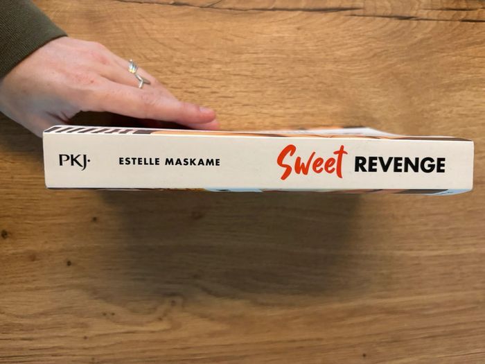 Sweet revenge romance - photo numéro 3