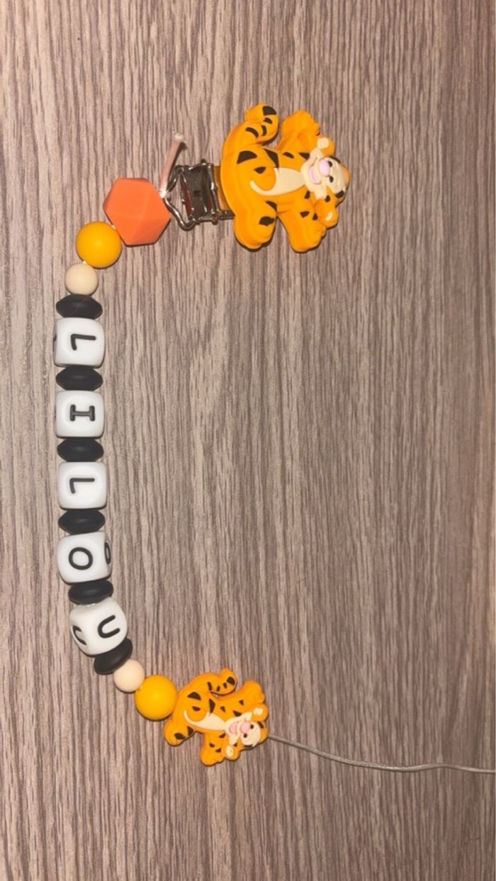 Attache tétine personnalisée - photo numéro 3