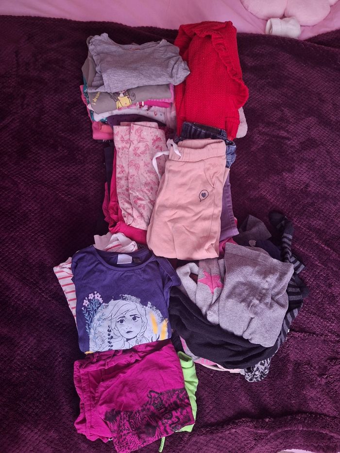 Lot vêtements fille 3 ans 4 ans