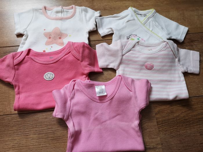 Bodies manches courtes 3 mois