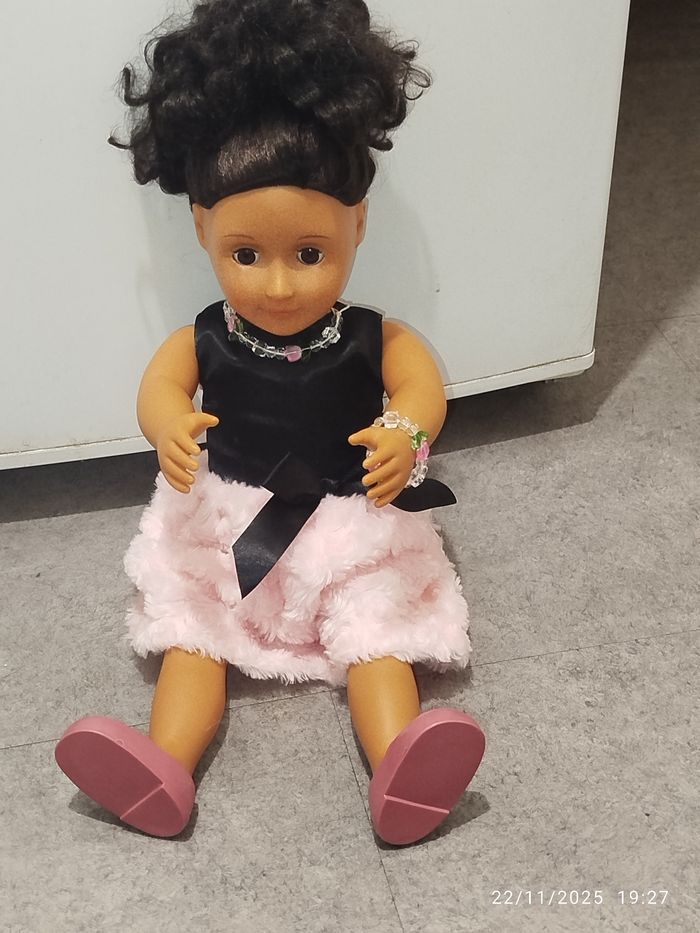 Poupée our generation - photo numéro 4