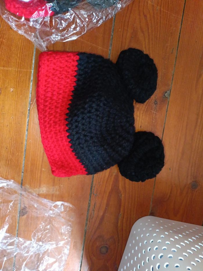 Lot bonnet crochet Mickey - photo numéro 3