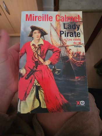 Lady pirate