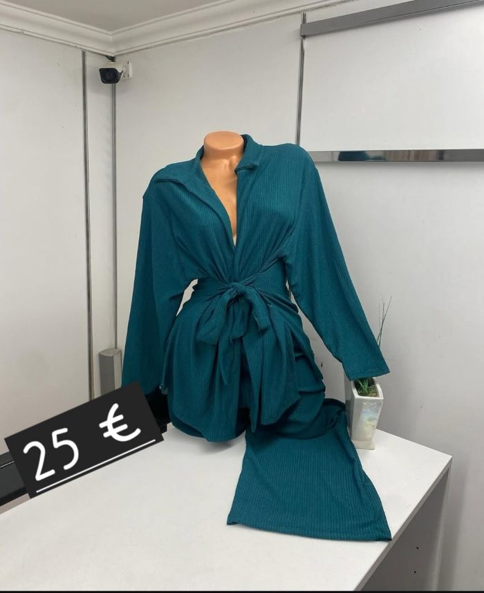 Ensemble femme - photo numéro 3
