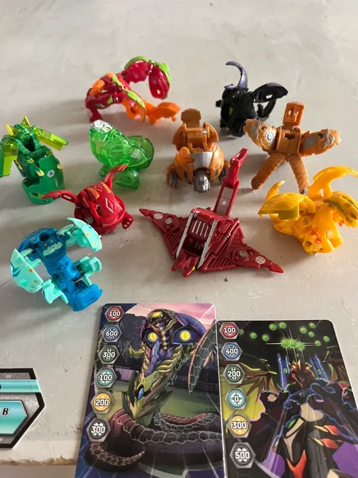 Lot de 10 Bakugan