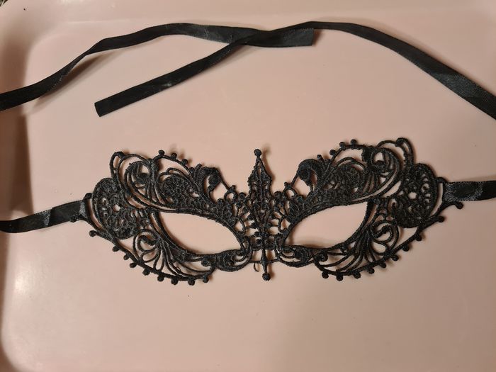 Masque. Loup. Noir