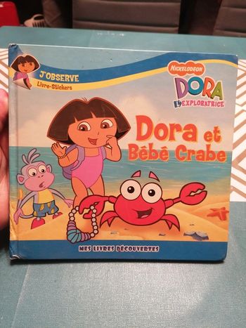 Livre dora l'exploratrice