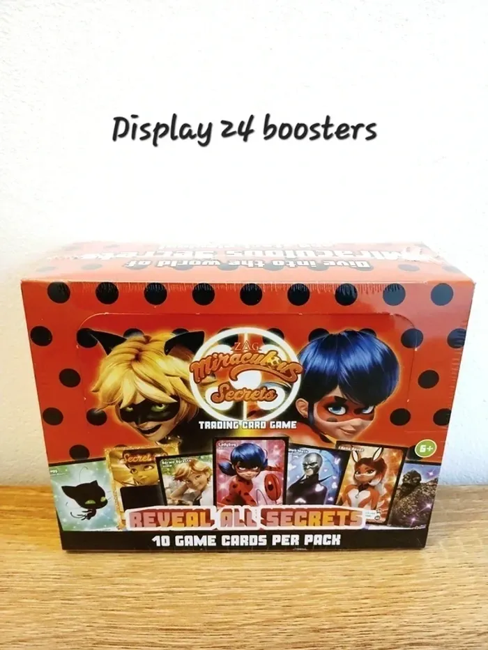 TGC Miraculous Secrets 24 Booster Cards en Display NEUF
