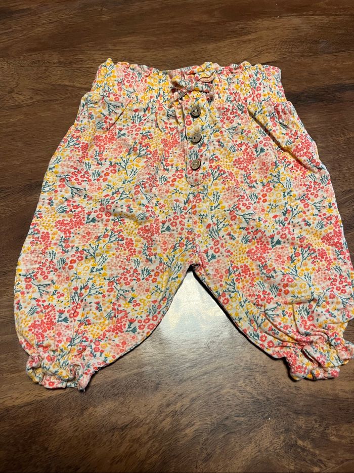 Pantalon ample fleuris