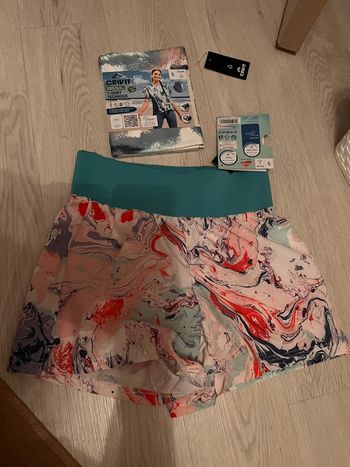 Ensemble Short technique rafraîchissant 34/36 et t shirt technique S crivit