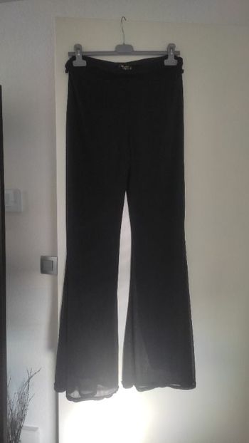 Pantalon stretch et voile noir