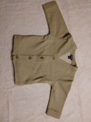 Gilet 3 mois (réf interne C22)(familleac72)