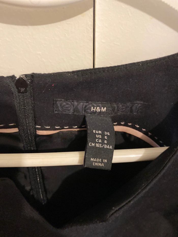 H&M robe noir taille 36 - photo numéro 2